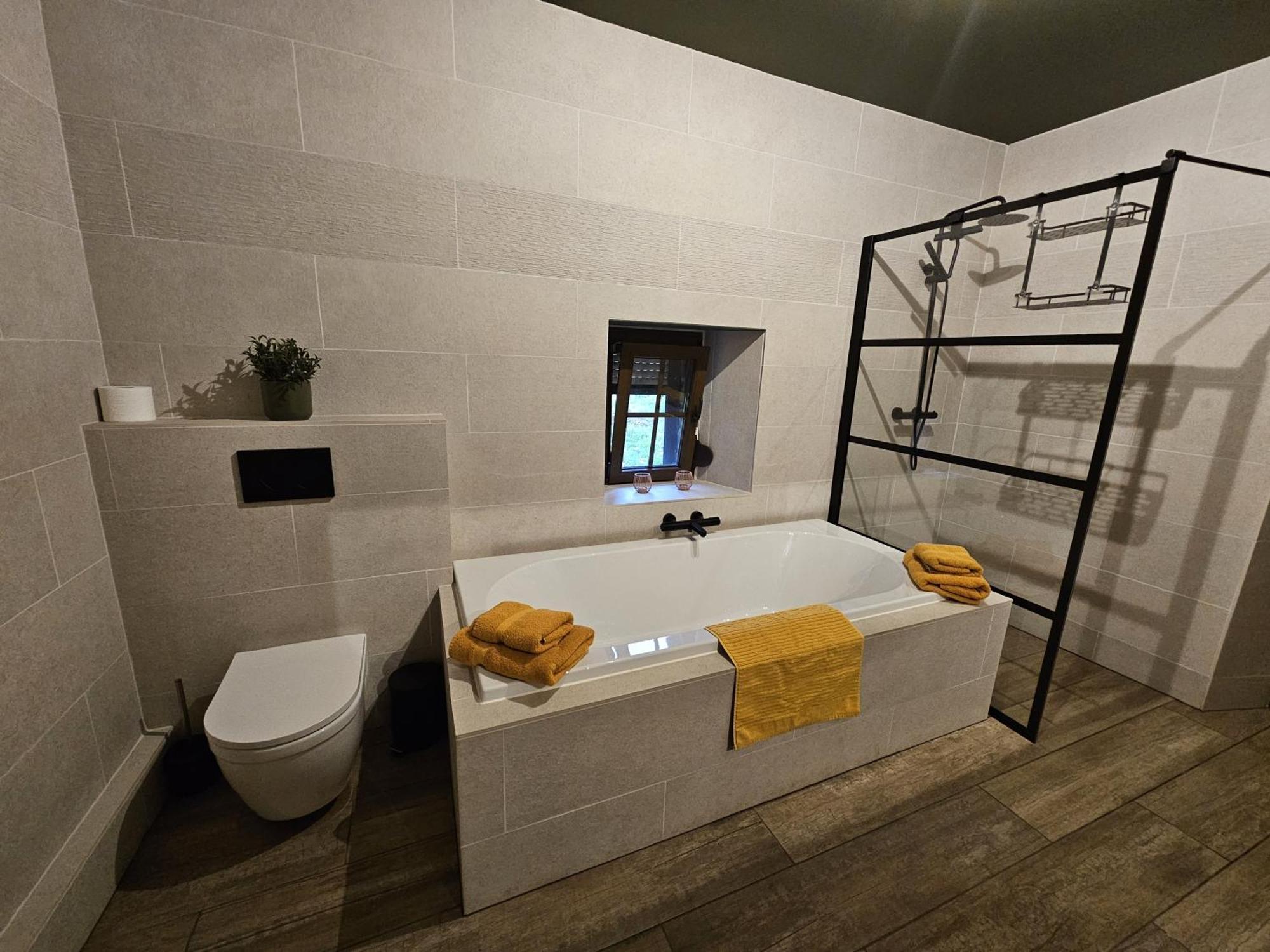 Ferme La Joye Panzió Houffalize Kültér fotó
